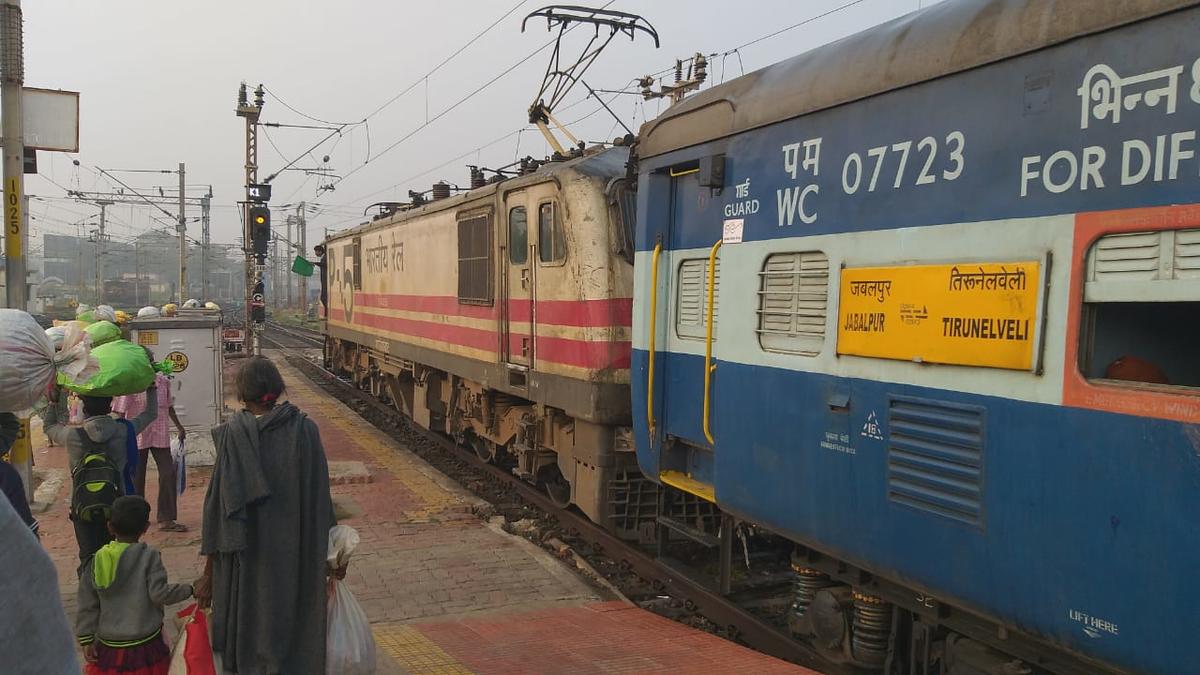 MP : सराफा व्यापारी से 60 लाख की लूट मामले में तीन पुलिस आरक्षक सेवा से बर्खास्त